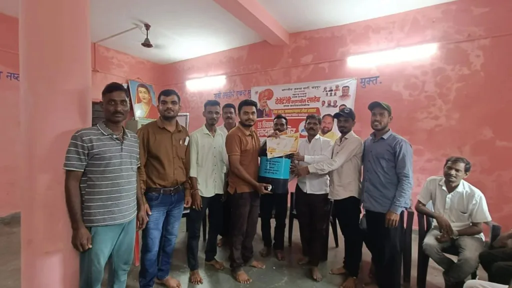 Blood Donation Extravaganza: महाराष्ट्राचे मुख्यमंत्री देवेंद्र फडणवीस यांच्या वाढदिवसानिमित्त चंद्रपूरात भव्य रक्तदान शिबिर: आमदार किशोर जोरगेवार यांचा सेवा सप्ताह उपक्रम